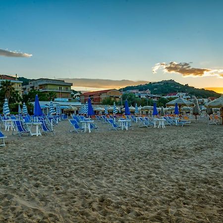 Hotel Miramare - シルヴィ・マリーナ エクステリア 写真