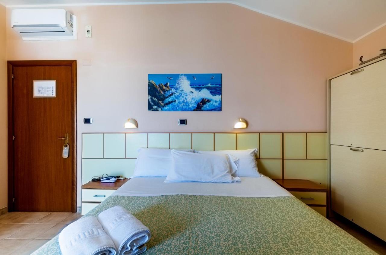Hotel Miramare - シルヴィ・マリーナ エクステリア 写真